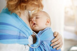 Bañeras bebé: cómodas y seguras para tu pequeño 4 tipos-de-portabebés