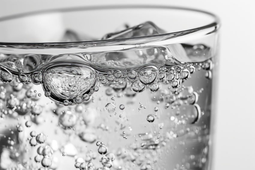 Cuáles-son-los-beneficios-de-beber-agua-con-gas